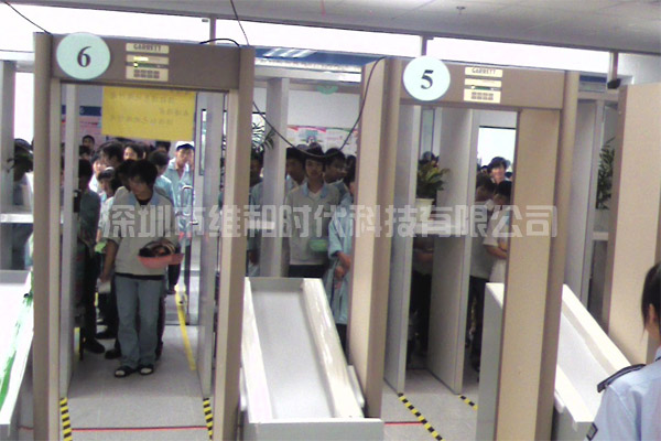 蓋瑞特CS5000型號(hào)安檢門廣泛應(yīng)用于工廠安檢防盜[圖]